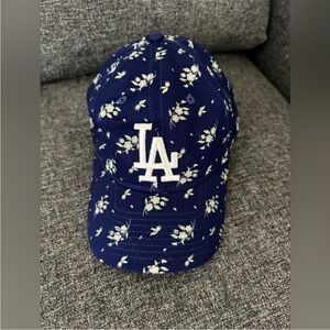 SALE☀️ ☀️Los Angeles Dodgers New Era Women's Bloom 9TWENTY Adjustable Hat Royal